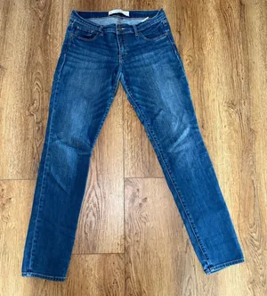 Abercrombie and Fitch‎ Jeans 6R Long 28x31 Brett Women's Perfect Stretch Denim thumbnail 1