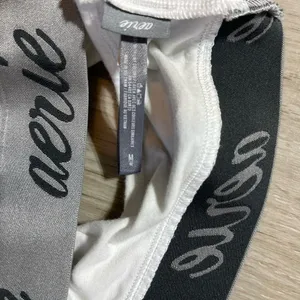 Aerie Women's White Gray Tie Front Sports Bra Size Medium Racerback Logo Band‎ thumbnail 4