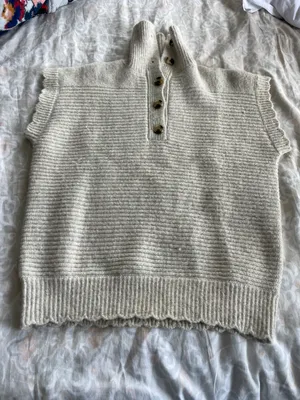 Sweater Top thumbnail 1