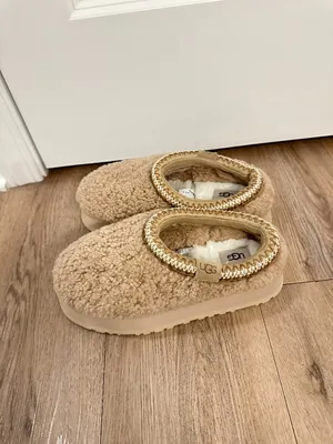 UGG Tazz Braid Fur Clog Platform Slippers in Beige Size US 6 thumbnail 7