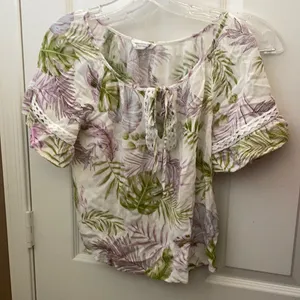FINAL MARKDOWN Exclusive one tropical look peasant style top medium thumbnail 1
