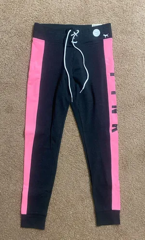Pink Yoga Pants thumbnail 1