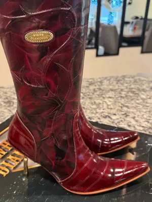 White Diamond Vintage-Inspired Genuine Eel Skin Western Boots thumbnail 3