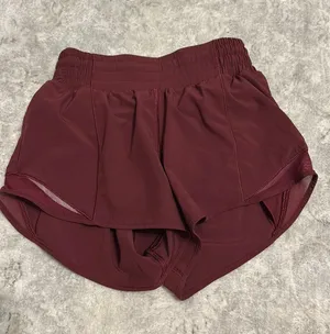 Lululemon Shorts hotty hot 2.5 high rise  thumbnail 1