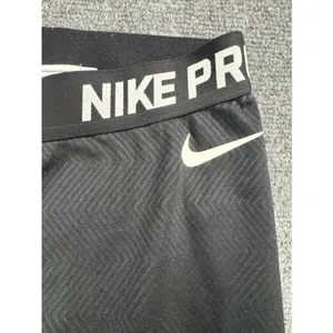 Nike Pro Women’s Medium Dri-FIT Black NIKE Graphic Compression Leggings 856238 thumbnail 3