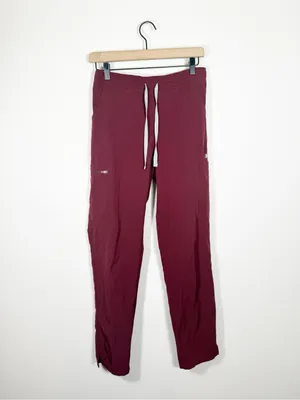 Figs FULL SET Burgundy Casma Scrub Top Kade Straight-Leg Scrub Pant FionLite thumbnail 11