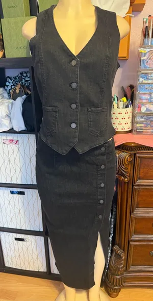 Belle Vere Black Button-Front Denim Vest and maxi Skirt Set thumbnail 1