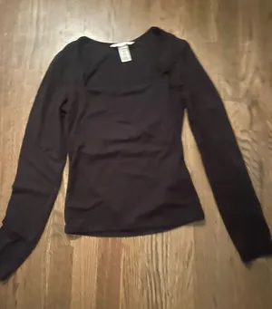 H&M Black Long Sleeve Top thumbnail 1