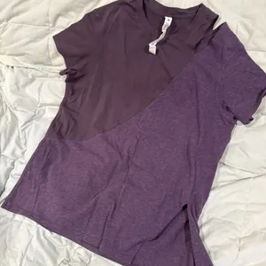 Lululemon Short Sleeve Shirt Purple Size 4 Size S/M thumbnail 1