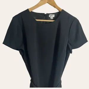 J.Crew Black Short Sleeve Belted Suiting Dress Size 8 thumbnail 9