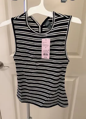 Wild Fable Top Tank with open back thumbnail 1