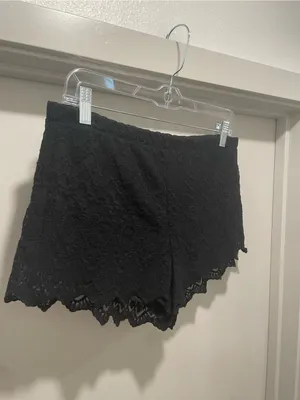H&M Divided Black Lace Stretch Pull-On Shorts - S thumbnail 9