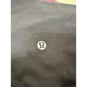 Lululemon Women's On Pace Black biker Shorts‎ Size 2 thumbnail 4