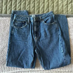 BDG Classic Blue Denim Mom Jeans thumbnail 3