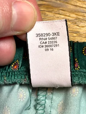 Victoria's Secret Women's Medium Green Silky Sleepwear Pajama Shorts Y2K Comfy thumbnail 7