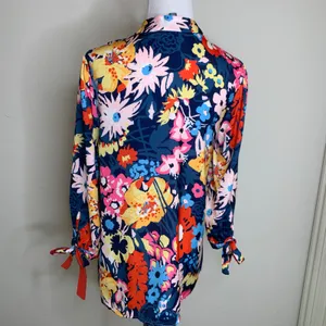 Modcloth Bright Floral Tie Neck Blouse Sz Medium thumbnail 2