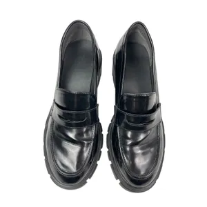 Crown Vintage Women's Black Leather Slip On Chunky Platform Loafer Shoes Sz 7.5 thumbnail 2
