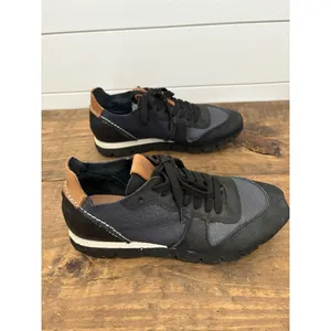 OTBT Unisex Black Leather Suede‎ Sneakers Size 6.5 Casual Retro Chic thumbnail 3