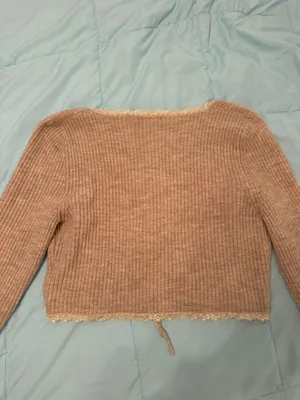 Molly Green Beige Tie-Front Cropped Cardigan thumbnail 3
