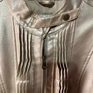 Frida G Faux Leather Jacket With Pleated‎ Front 2 Front Pockets M Gold thumbnail 3