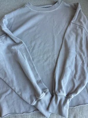 Crewneck thumbnail 4