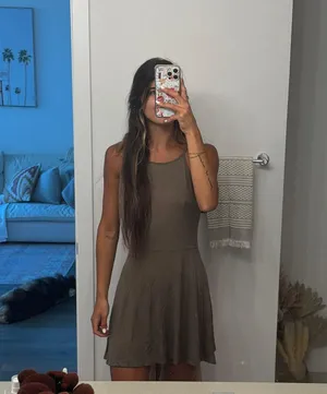 Dress Size M thumbnail 1