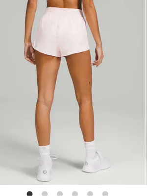 Lululemon Hotty Hot High-Rise Lined Short 2.5" Strawberry Milkshake size 4 thumbnail 4