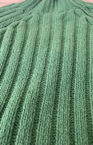 Outfitters Green Turtleneck thumbnail 4