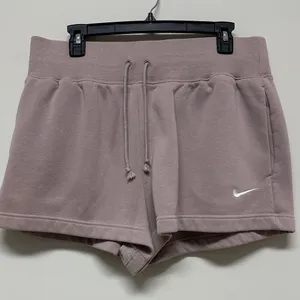 NWOT Nike Women's Loose Fit Mauve Sweatshorts size XL thumbnail 1