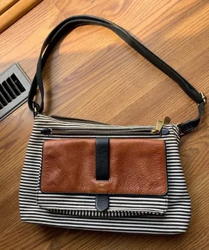 FOSSIL Leather Brown Black Purse Bag Shoulder Bag Handbag Women Accessories thumbnail 1