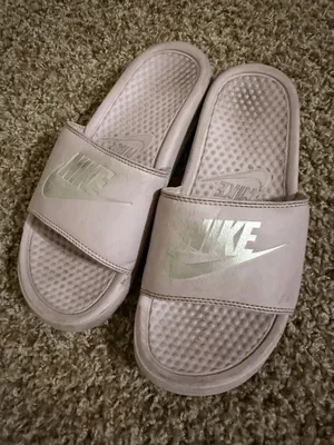 Nike slides thumbnail 4