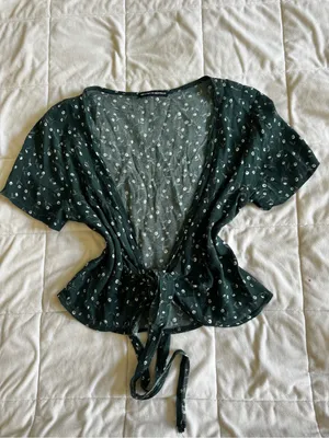Brandy Melville Women’s Green Tie-Front Crop Top with Micro Dot Print thumbnail 2