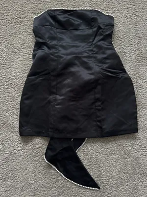 Silk Mini Black Hoco Dress Size M thumbnail 1