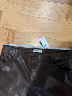 Abercrombie Curve Love Vegan Leather 90s Relaxed Pants Brown 34R NWT High Rise thumbnail 5