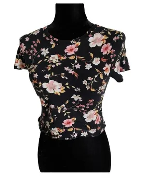 Riley & James Womens Top Size Medium Black Floral Print‎ Textured Crop thumbnail 1
