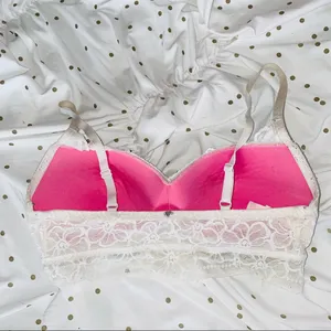 PINK Victoria's Secret White Lace Wireless Bralette thumbnail 2