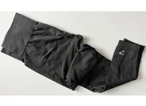 Gymshark • Black Workout Leggings Cropped thumbnail 1