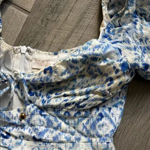 Olivaceous Blue and White Floral Blouse thumbnail 3