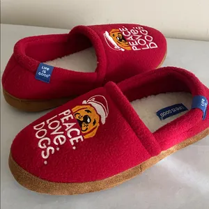 Women’s Life Is Good house slippers red fleece “Peace Love Dogs” new size 7 NEW thumbnail 2