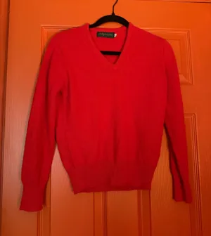 Vintage red sweater thumbnail 1