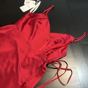 JJ’s house burgundy wrap dress‎ thumbnail 4