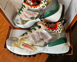 Shoes Size 6.5 thumbnail 2