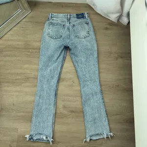 Abercrombie and Fitch The 90’s Skinny High Rise Denim Jeans thumbnail 6