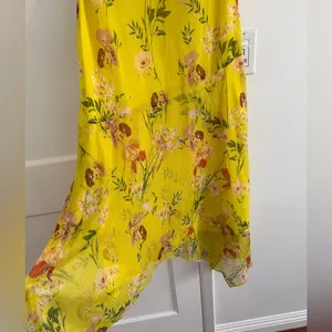 Harlyn Floral Printed V Neck Dress thumbnail 7