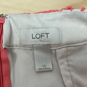 LOFT Coral Pink Floral Guipure Lace Mini Skirt‎ Size 10 Scalloped Hem Overlay thumbnail 5