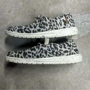 Hey Dude Women’s Wendy Woven Cheetah Grey Slip On Shoes Size 7 thumbnail 4