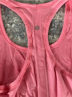 Lululemon Women’s Racerback Tank Top - Pink thumbnail 3