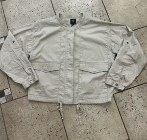 Like new Gap women Lightweight full zip Beige Utility Jacket size M thumbnail 1