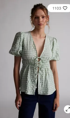 Urban Outfitters Top thumbnail 1