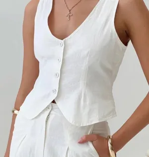 Princess Polly V-neck vest top thumbnail 1